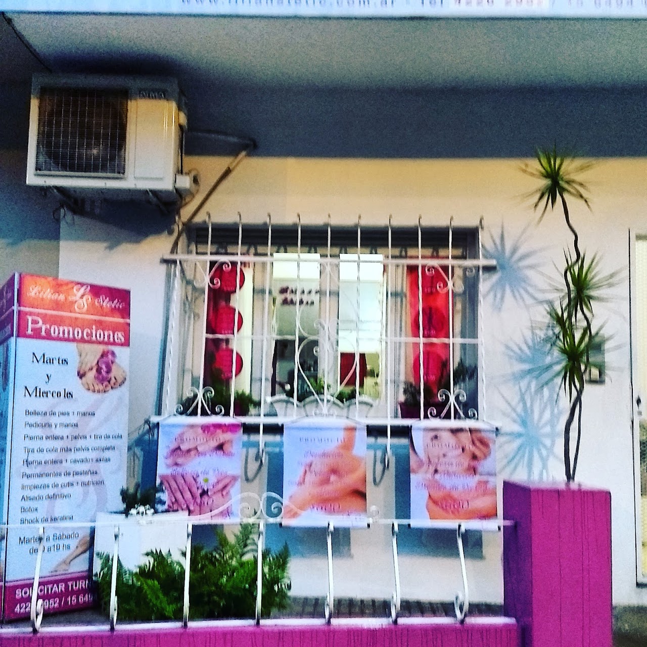 Cartel de promociones del salón Lilian Stetic